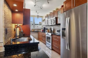 6422 Collins Ave APT 1403, Miami Beach, FL 33141, Sold 07/13/22