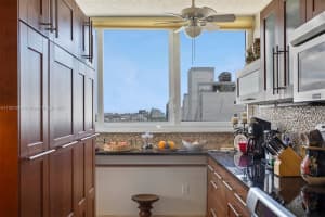6422 Collins Ave APT 1403, Miami Beach, FL 33141, Sold 07/13/22