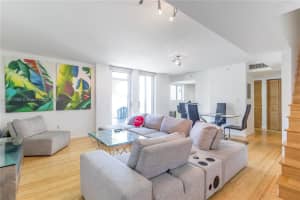 7600 Collins Ave APT 404, Miami Beach, FL 33141, Sold 06/24/22