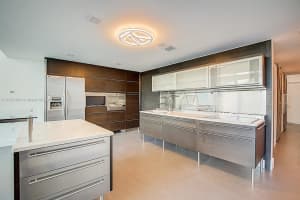 6000 Collins Ave APT 510, Miami Beach, FL 33140, Sold 07/11/22