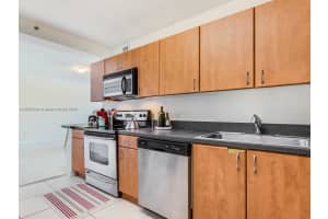 401 69th St APT 410, Miami Beach, FL 33141, Sold 06/30/22
