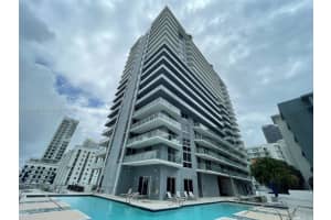 1010 SW 2nd Ave, Miami, FL 33130, Sold 10/21/22