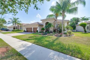 6840 SW 194th Ave, Fort Lauderdale, FL 33332, Sold 05/25/22