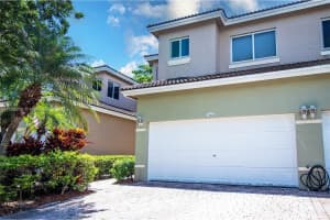 1684 SE 24th Ct, Homestead, FL 33035, Sold 07/01/22