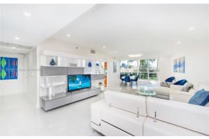 400 Alton Rd, Miami Beach, FL 33139, Sold 01/26/23
