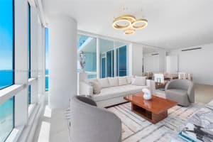 100 South Pointe Dr APT 3905, Miami Beach, FL 33139, Sold 09/19/22