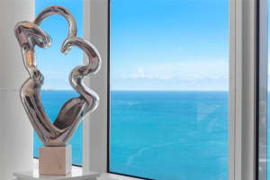 100 South Pointe Dr APT 3905, Miami Beach, FL 33139, Sold 09/19/22