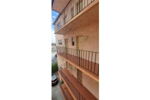 1950 W 54th St APT 319, Hialeah, FL 33012, Sold 07/06/22
