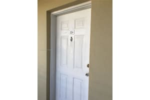 7701 N Kendall Dr B224, Miami, FL 33156, Sold 07/11/22