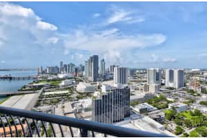 Opera Tower, 1750 N Bayshore Dr, Miami, FL 33132, Sold 10/03/22