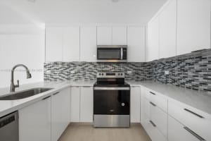 5601 Collins Ave #412a, Miami Beach, FL 33140, Sold 08/12/22