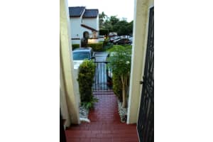341 Ives Dairy Rd # 341-05, Miami, FL 33179, Sold 07/12/22