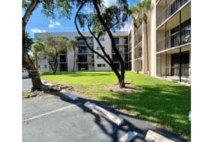 8650 SW 133rd Avenue Rd APT 417, Miami, FL 33183, Sold 07/13/22