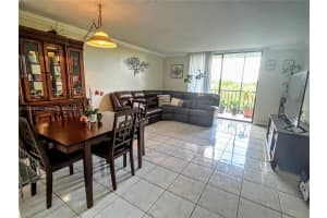 8650 SW 133rd Avenue Rd APT 417, Miami, FL 33183, Sold 07/13/22