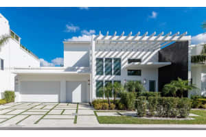 8225 NW 33rd Terrace, Doral, FL 33122, Sold 08/19/22