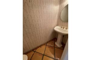 709 NE 27th Ave #709, Hallandale Beach, FL 33009, Sold 07/12/22