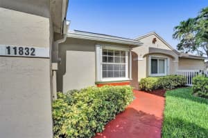 11832 NW 13th St, Pembroke Pines, FL 33026, Sold 07/15/22