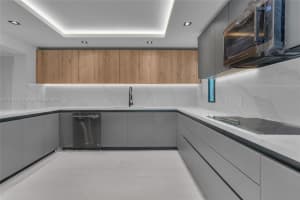 20011 W Oakhaven Cir, Miami, FL 33179, Sold 08/26/22