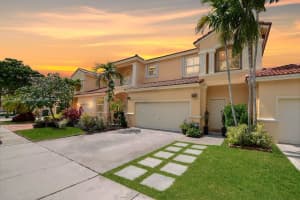 13133 NW 8th St, Pembroke Pines, FL 33028, Sold 06/22/22