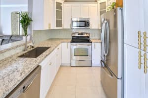 13133 NW 8th St, Pembroke Pines, FL 33028, Sold 06/22/22
