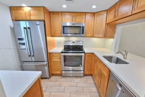 10533 NW 11th St #102, Pembroke Pines, FL 33026, Sold 06/30/22
