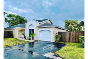 5528 NW 101st Ct, Doral, FL 33178, Sold 09/16/22
