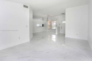5528 NW 101st Ct, Doral, FL 33178, Sold 09/16/22