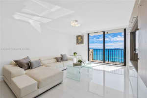 2625 Collins Ave APT 1005, Miami Beach, FL 33140, Sold 08/03/22