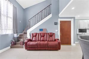 2760 W 62nd Pl APT 202, Hialeah, FL 33016, Sold 09/07/22