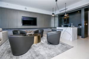 3300 NE 188th St APT 318, Aventura, FL 33180, Sold 09/09/22