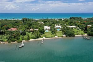 318 S Beach Rd, Hobe Sound, FL 33455, Sold 04/28/23
