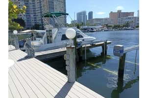2500 Diana Dr APT 302, Hallandale Beach, FL 33009, Sold 07/25/22