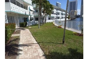 2500 Diana Dr APT 302, Hallandale Beach, FL 33009, Sold 07/25/22