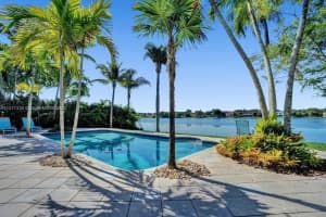 10398 SW 18th St, Davie, FL 33324, Sold 09/30/22