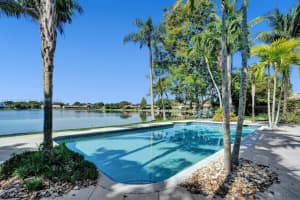 10398 SW 18th St, Davie, FL 33324, Sold 09/30/22