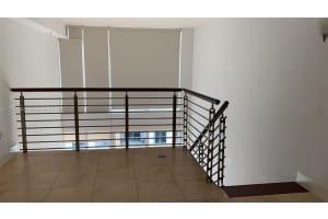 41 SE 5th St, Miami, FL 33131, Sold 03/06/23