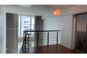 41 SE 5th St, Miami, FL 33131, Sold 04/27/23