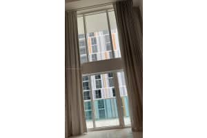 41 SE 5th St, Miami, FL 33131, Sold 04/27/23