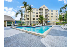 8245 Lake Dr APT 505, Doral, FL 33166, Sold 07/11/22