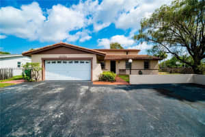 12701 SW 80th St, Miami, FL 33183, Sold 07/12/22