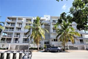 7832 Collins Ave APT 201, Miami Beach, FL 33141, Sold 08/15/22