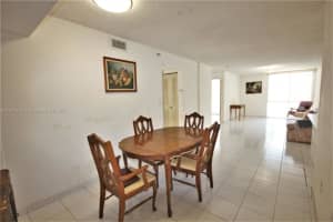 7832 Collins Ave APT 201, Miami Beach, FL 33141, Sold 08/15/22