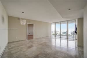 400 Alton Rd, Miami Beach, FL 33139, Sold 10/19/22