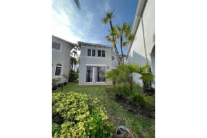 3008 NE 210th St, Aventura, FL 33180, Sold 09/14/22