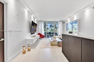 701 Crandon Blvd APT 402, Key Biscayne, FL 33149, Sold 09/16/22