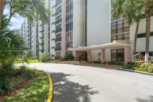 16909 N Bay Rd APT 907, Sunny Isles Beach, FL 33160, Sold 07/18/22