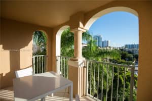 19701 E Country Club Dr, Aventura, FL 33180, Sold 05/02/23