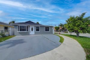 941 W 42nd Pl, Hialeah, FL 33012, Sold 07/22/22