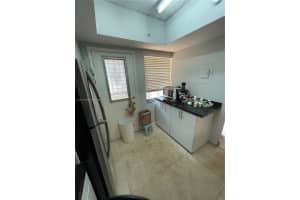 18707 NE 14th Ave APT 529, Miami, FL 33179, Sold 07/07/22