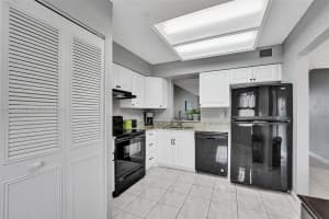 7431 NW 1st St APT 406, Margate, FL 33063, Sold 07/15/22